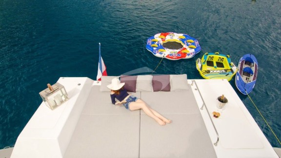 ALTESSE's "Champagne Deck"