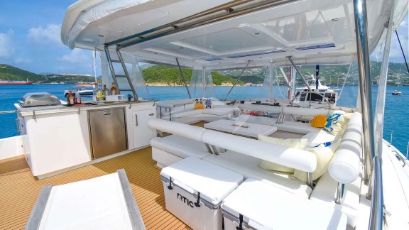 Image of BAREFOOT COWBOY yacht #8