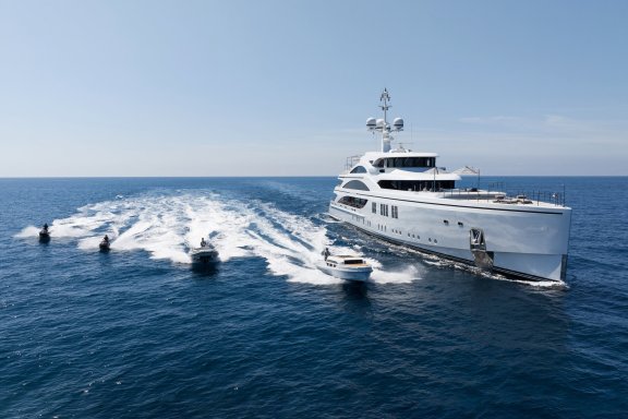 Image of SOUNDWAVE yacht #2