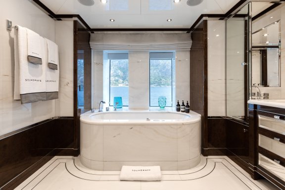 Image of SOUNDWAVE yacht #36