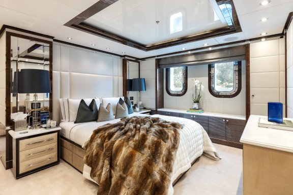 Image of SOUNDWAVE yacht #37