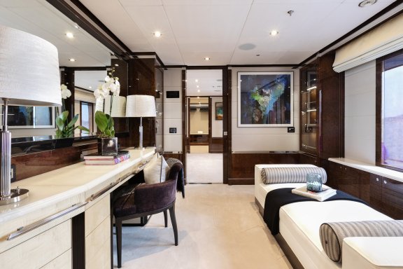 Image of SOUNDWAVE yacht #38