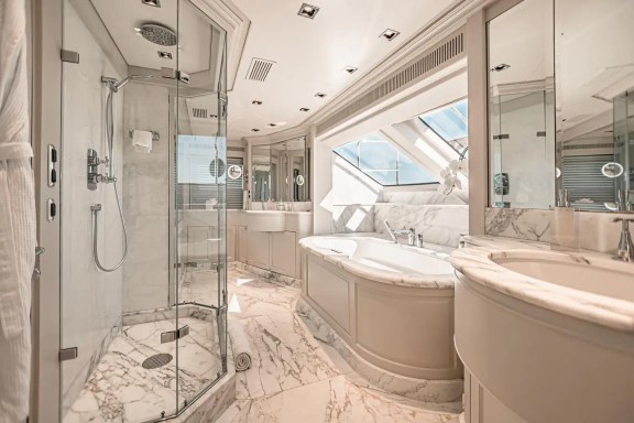 Image of ARTHUR’S WAY yacht #30