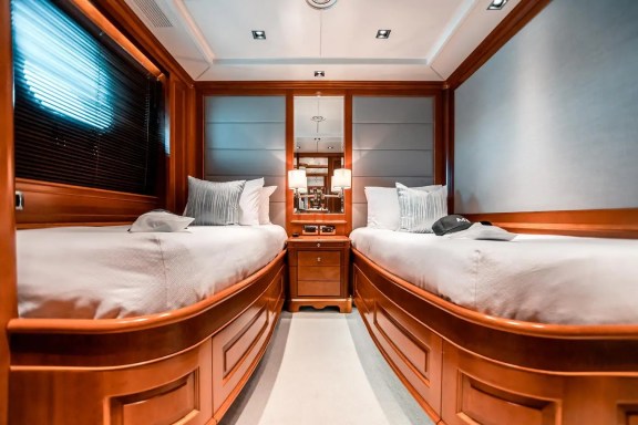 Image of ARTHUR’S WAY yacht #38