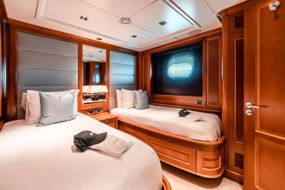 Image of ARTHUR’S WAY yacht #39