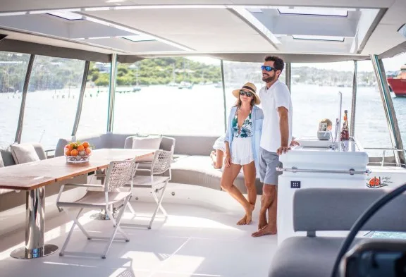 JUSTIFIED HORIZONS Flybridge