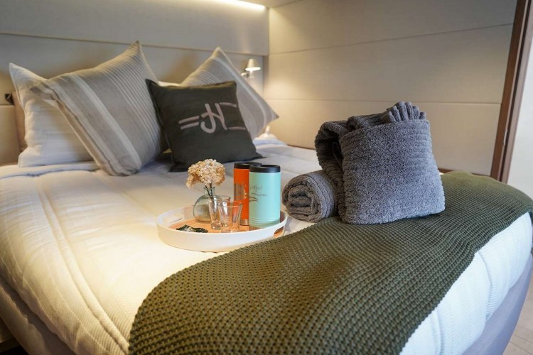 JUSTIFIED HORIZONS Guest Cabin