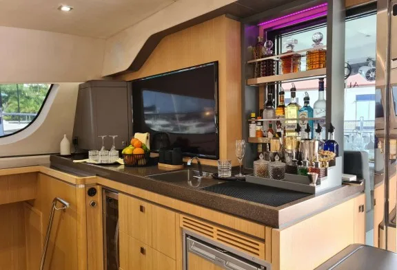 ALLURE Bar
