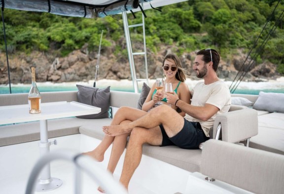 APRICITY Flybridge Lounging