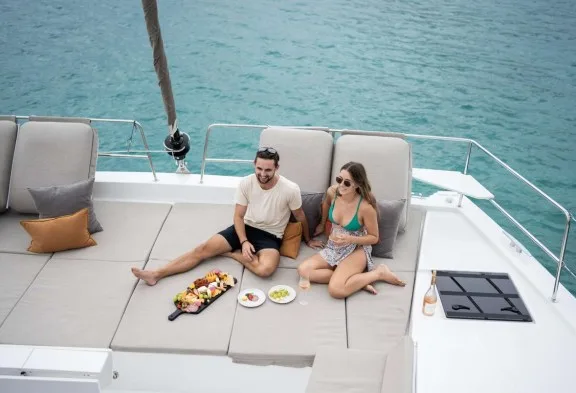 APRICITY Foredeck