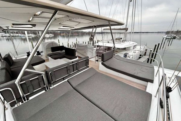 BACCHUS Flybridge Sunpads