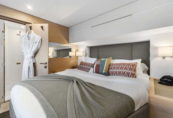 HOURGLASS Guest Cabin Port Forward