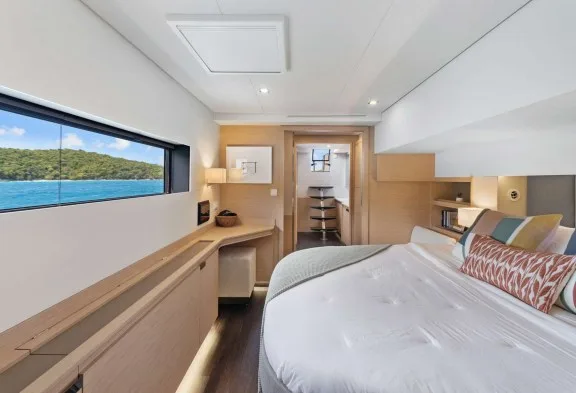 HOURGLASS Guest Cabin Starboard Aft