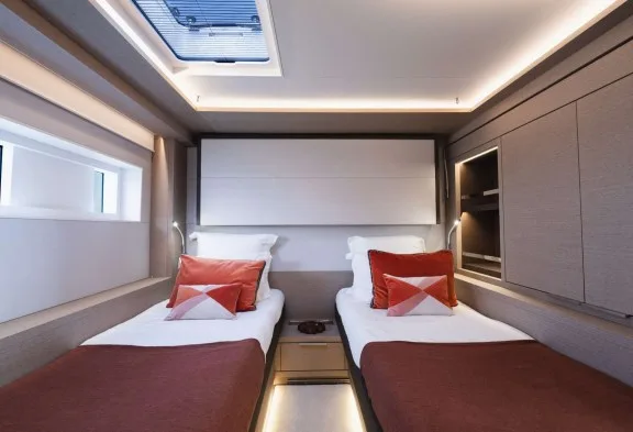 LA DÉSIRADE Twin Cabin