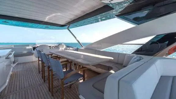 Exterior Dining