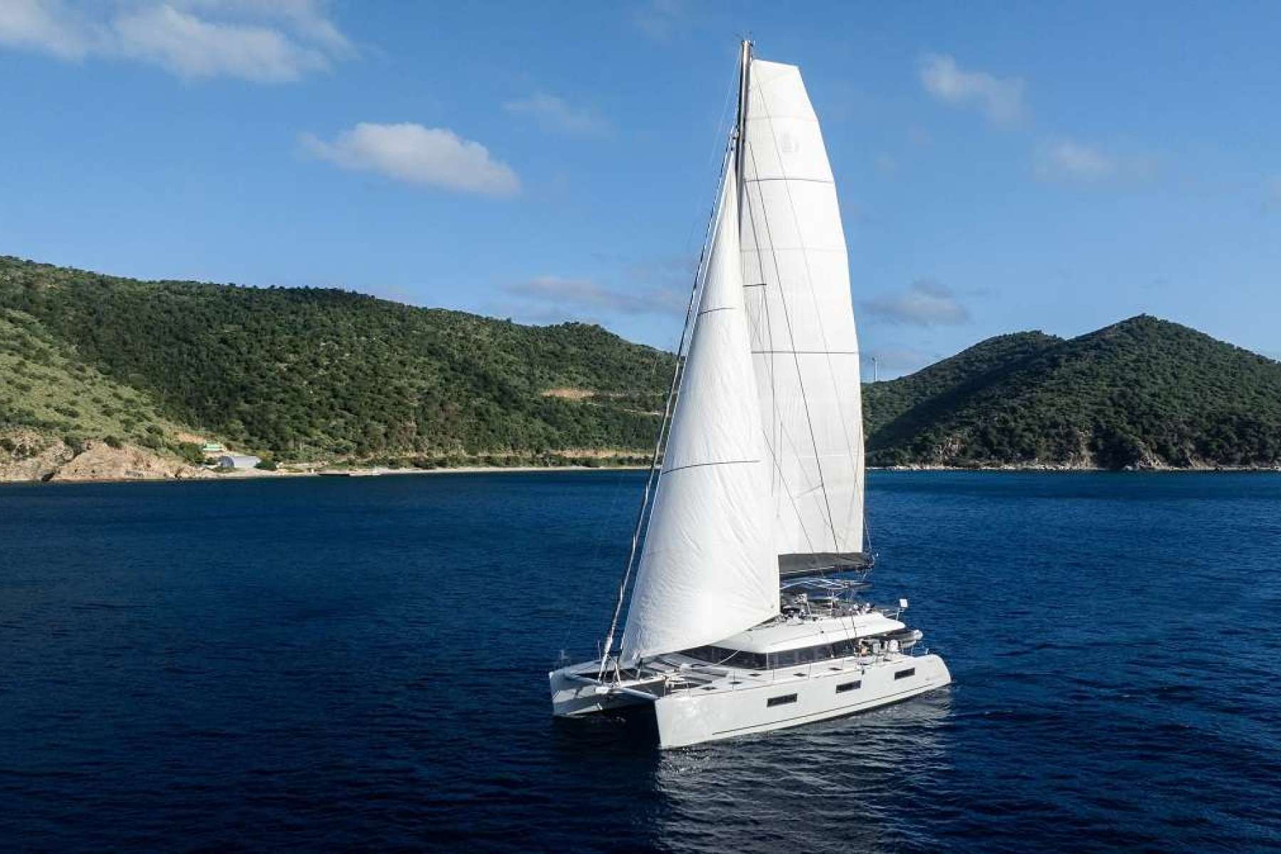 Main image of DRAGONFLY yacht