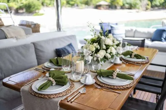 Al Fresco Dining Table Setting