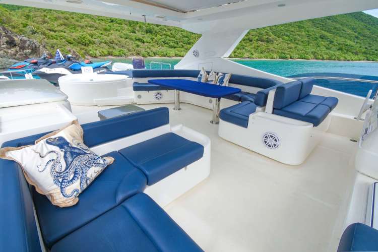 Upper deck