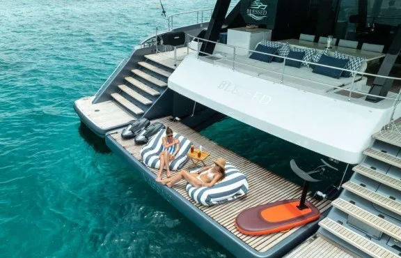 Swim Platform With Relaxation Area