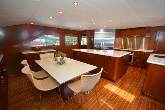 The 35m Yacht GOOD TIMES