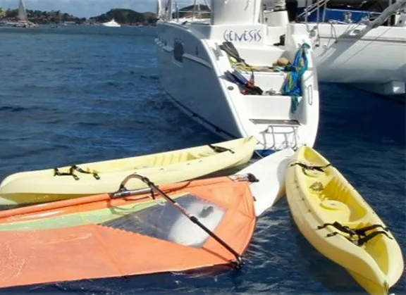 Cat GENESIS - Water Sports