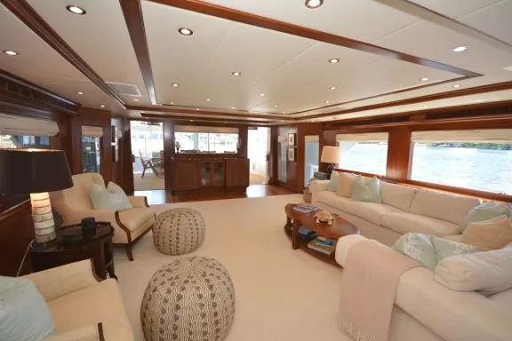MYGOOD TIMES - Salon aft view 2
