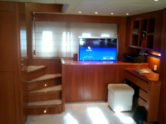 Yacht LAST CHANCE - Lower Salon 2