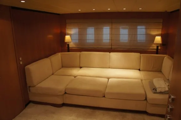 Yacht LAST CHANCE - Lower Salon