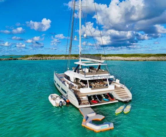 Image of TWIN FLAME 77 yacht #17