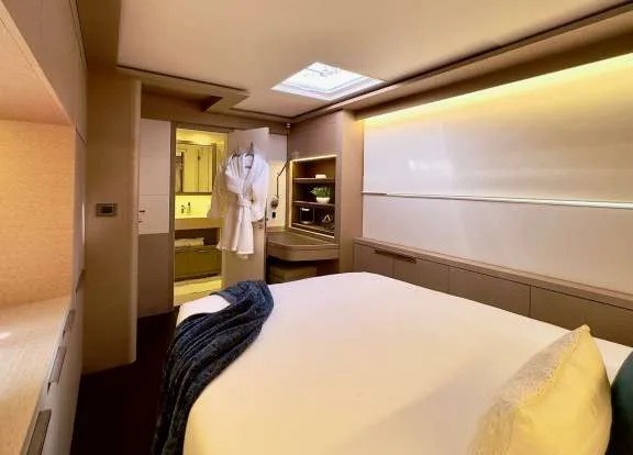 Image of TWIN FLAME 77 yacht #3