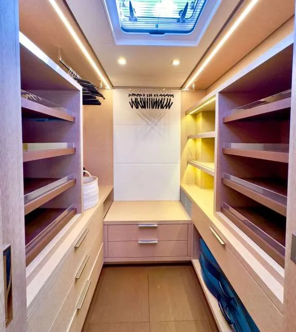 Image of TWIN FLAME 77 yacht #10