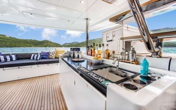 Catamaran Ultra