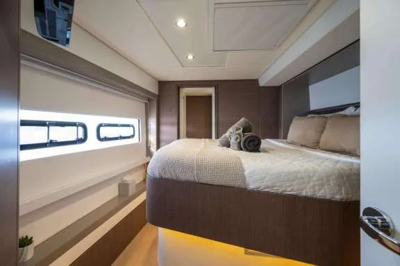 Image of Elysian yacht #10