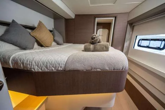 Image of Elysian yacht #8