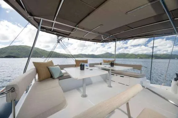 Image of Elysian yacht #17
