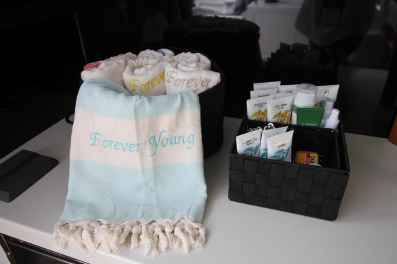 Catamaran 'Forever Young' Sunscreens and beach towel