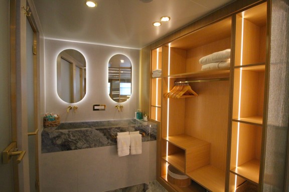 Ensuite and storage space on Motorsailer Scorpios
