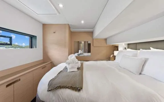 Image of PLUS 10 yacht #15
