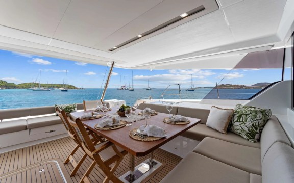 Image of PLUS 10 yacht #4