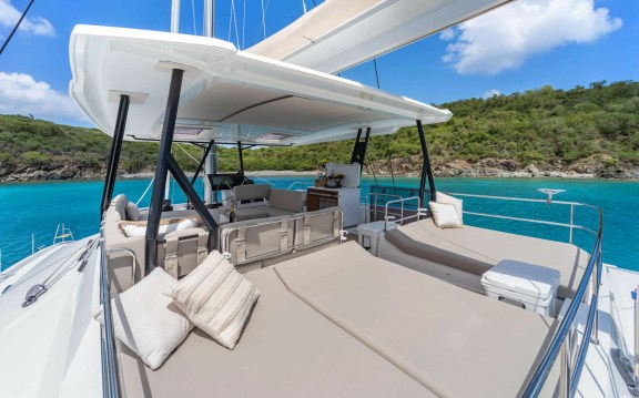 Image of PLUS 10 yacht #5
