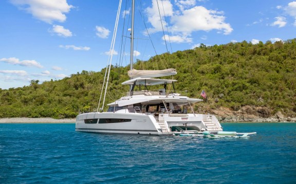 Image of PLUS 10 yacht #17