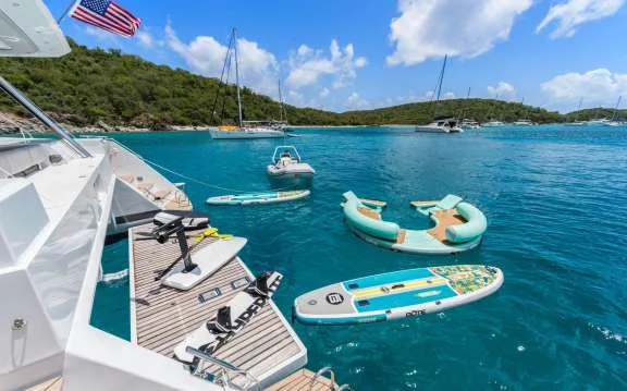 Image of PLUS 10 yacht #18