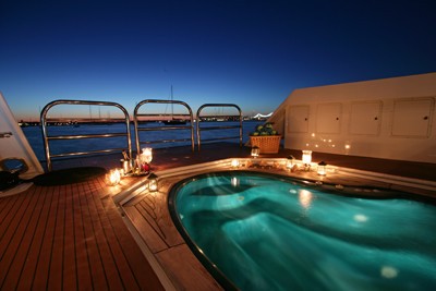Jacuzzi Pool Aboard Yacht AGA 6