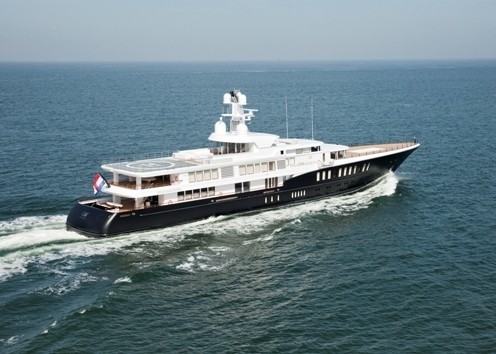 Overview: Yacht AIR's Cruising Captured