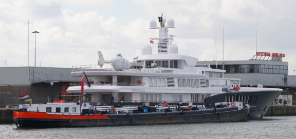 81m Feadship Superyacht AIR in Rotterdam Photo credit to Kees Torn