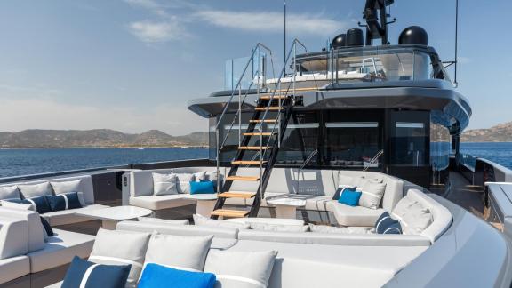 Image of AKULA yacht #44