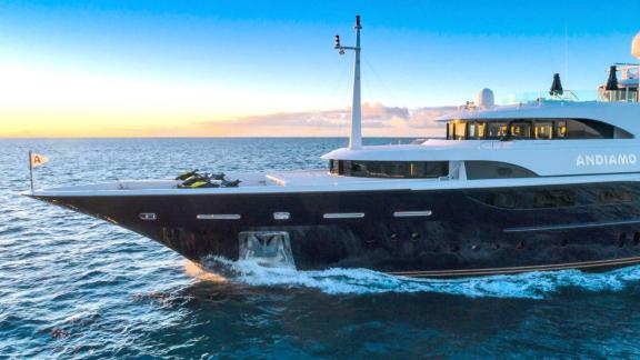 Benetti Yacht ANDIAMO - Bow Shot