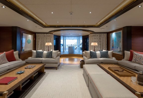 BATON ROUGE Main Deck Salon