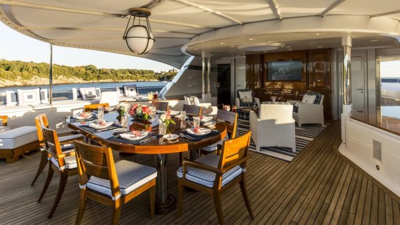 Image of BLUE MOON yacht #8