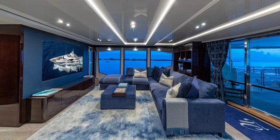 CAPTAIN MORGAN III Luxury Charter Yacht Sunseeker 131 Yacht Skylounge